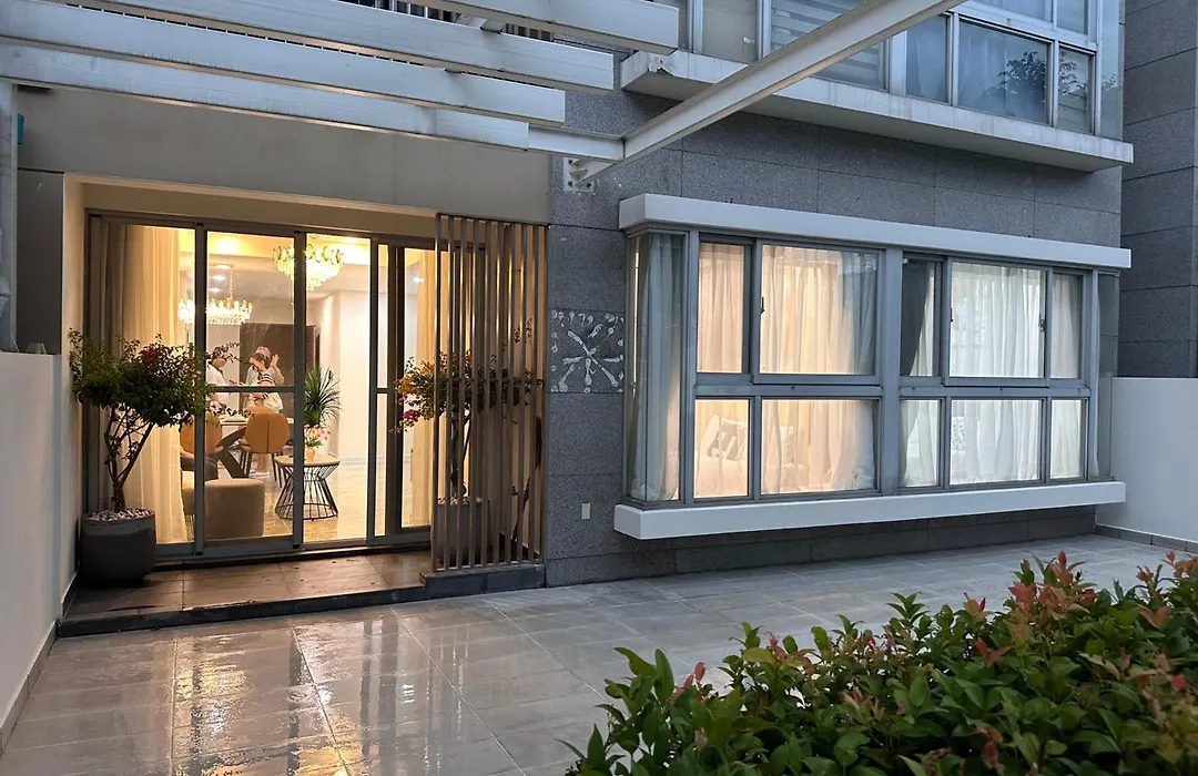Lena Condotel-1